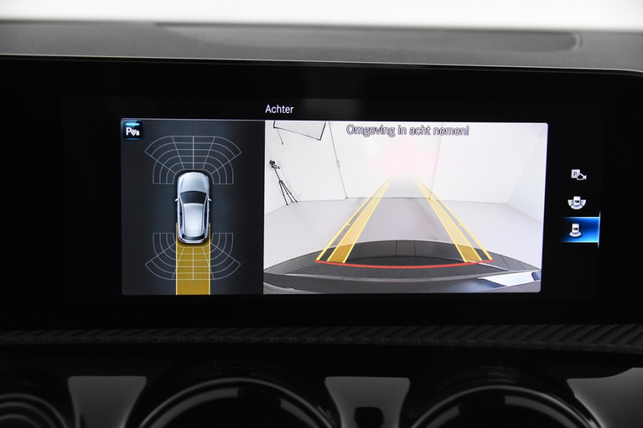 Mercedes-Benz A-Klasse 180 *1ste Eigenaar*Widescreen*Stoelverwarming*Navigatie*