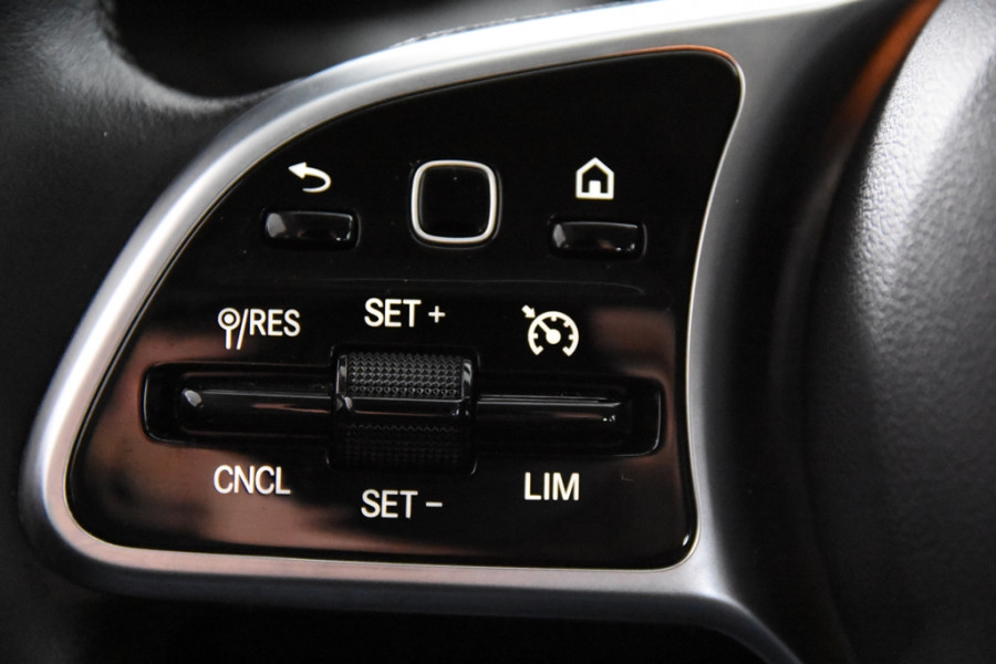 Mercedes-Benz A-Klasse 180 *1ste Eigenaar*Widescreen*Stoelverwarming*Navigatie*