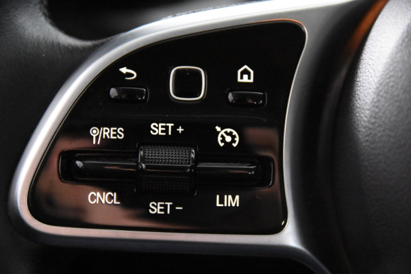 Mercedes-Benz A-Klasse 180 *1ste Eigenaar*Widescreen*Stoelverwarming*Navigatie*