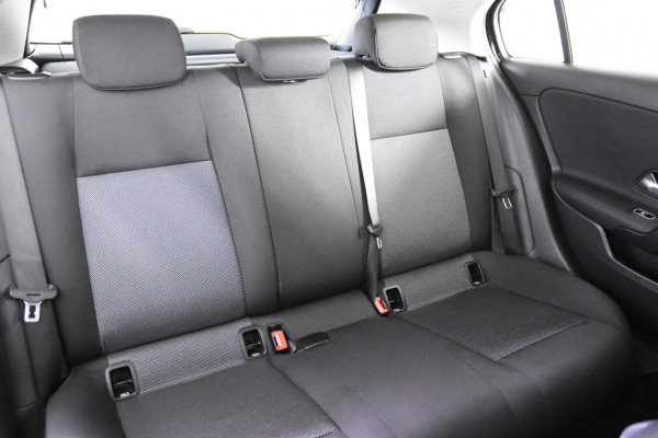 Mercedes-Benz A-Klasse 180 *1ste Eigenaar*Widescreen*Stoelverwarming*Navigatie*