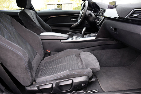 BMW 4 Serie Coupé 420i Executive*M-Pakket*HUD*Keyless*Virtual*DAK*2018*