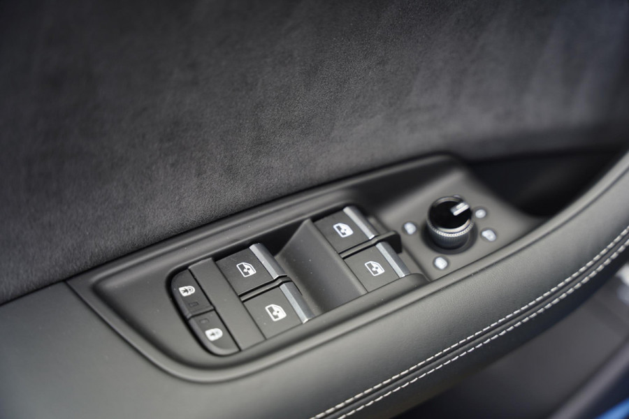 Audi Q8 60 TFSI e quattro Pro Line S Competition / 23 inch / Nieuw