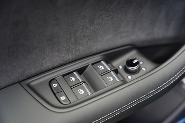 Audi Q8 60 TFSI e quattro Pro Line S Competition / 23 inch / Nieuw