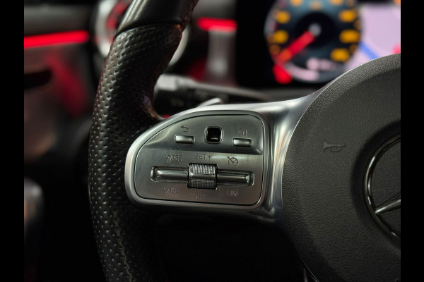 Mercedes-Benz A-Klasse 180 AMG Line|CRUISE|STOELVER|PANO|LEDER