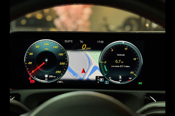 Mercedes-Benz A-Klasse 180 AMG Line|CRUISE|STOELVER|PANO|LEDER