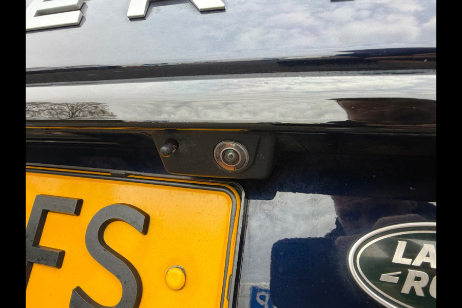 Land Rover Discovery Sport P300e 1.5 SE - Automaat - Panoramadak - Navi - Org.NL