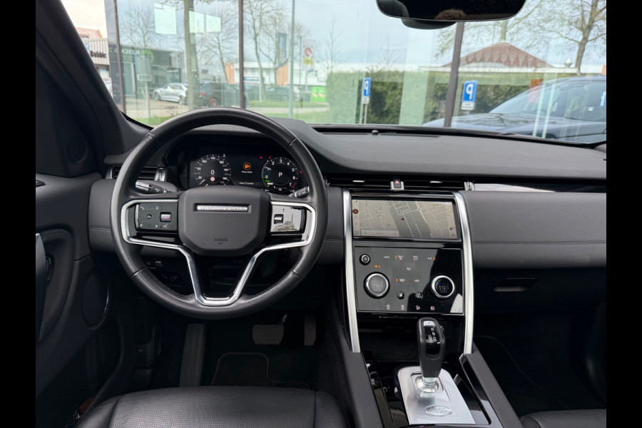 Land Rover Discovery Sport P300e 1.5 SE - Automaat - Panoramadak - Navi - Org.NL
