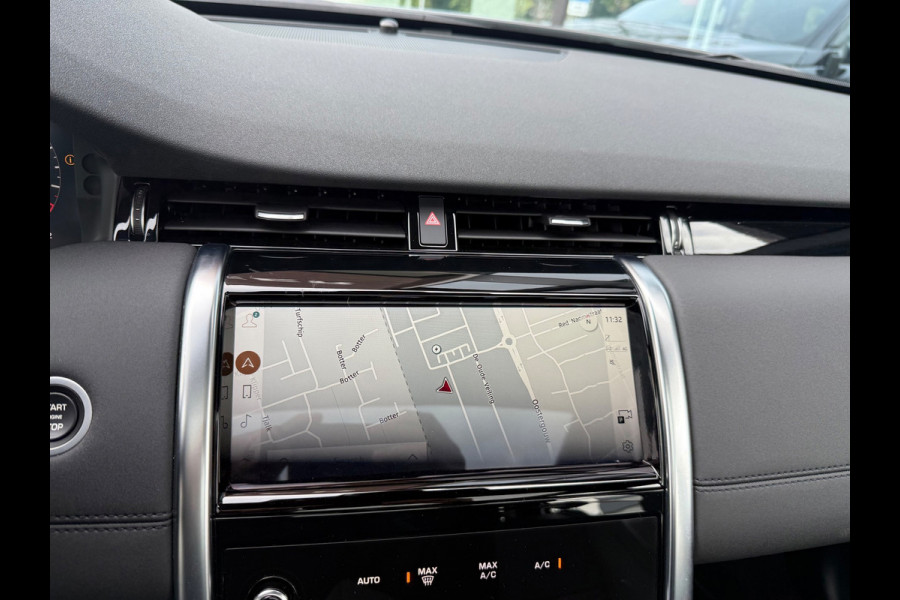 Land Rover Discovery Sport P300e 1.5 SE - Automaat - Panoramadak - Navi - Org.NL