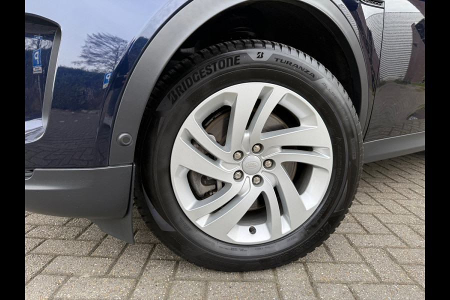 Land Rover Discovery Sport P300e 1.5 SE - Automaat - Panoramadak - Navi - Org.NL