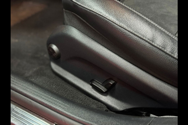 Mercedes-Benz E-Klasse 220 d AMG Line|PANO|CRUISE|360|LEDER