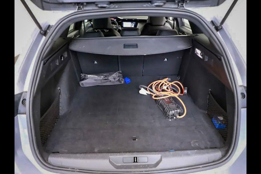 Peugeot 308 1.6 Plug-in Hybrid 225 GT / LED / 18'' / AGR / Winter / Elec Stoel / Alcantara