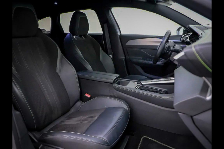 Peugeot 308 1.6 Plug-in Hybrid 225 GT / LED / 18'' / AGR / Winter / Elec Stoel / Alcantara