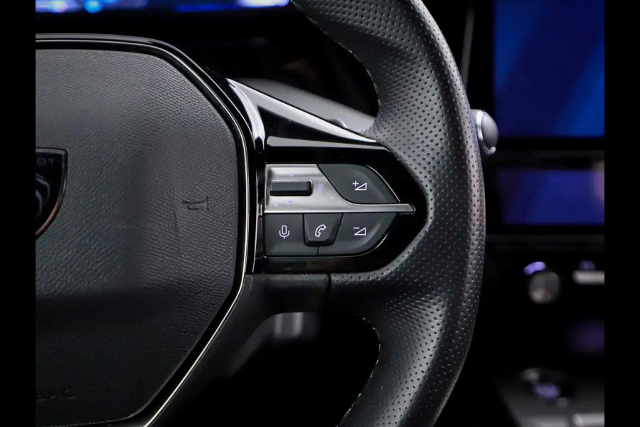 Peugeot 308 1.6 Plug-in Hybrid 225 GT / LED / 18'' / AGR / Winter / Elec Stoel / Alcantara