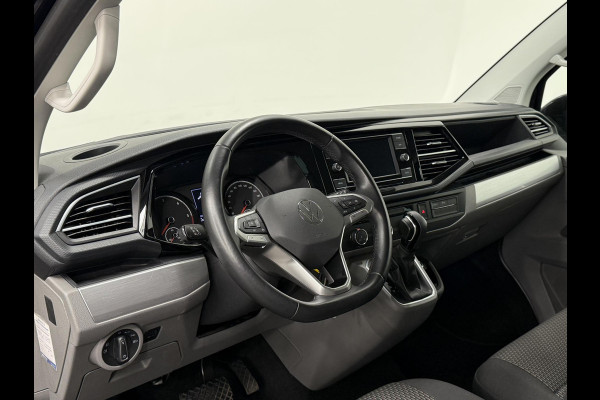 Volkswagen Transporter 2.0 TDI L2H1 28 Dubbele Cabine Highline Airco Cruise Control adaptief Parkeersensoren voor en achter 17" Lichtmetalen velgen