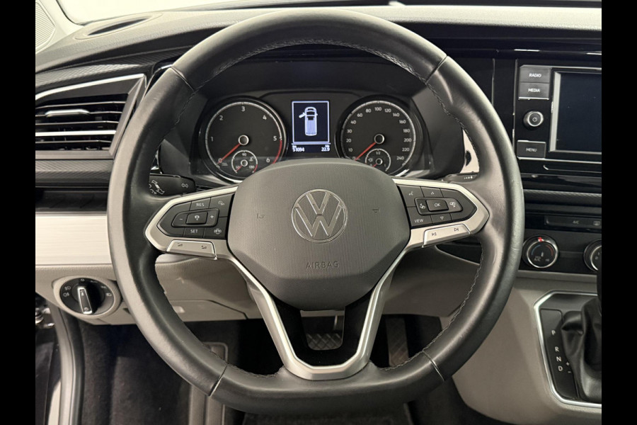 Volkswagen Transporter 2.0 TDI L2H1 28 Dubbele Cabine Highline Airco Cruise Control adaptief Parkeersensoren voor en achter 17" Lichtmetalen velgen