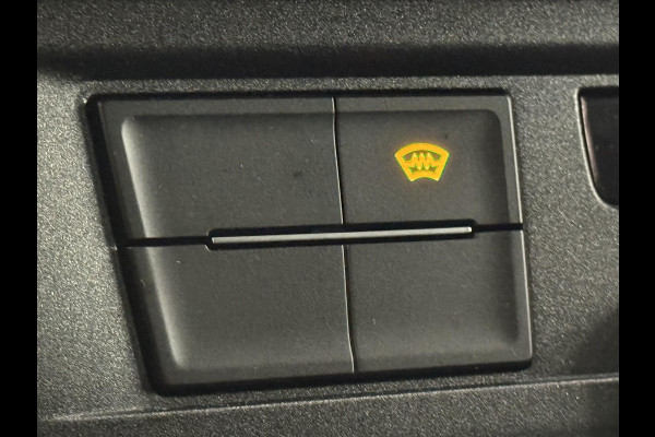 Volkswagen Transporter 2.0 TDI L2H1 28 Dubbele Cabine Highline Airco Cruise Control adaptief Parkeersensoren voor en achter 17" Lichtmetalen velgen