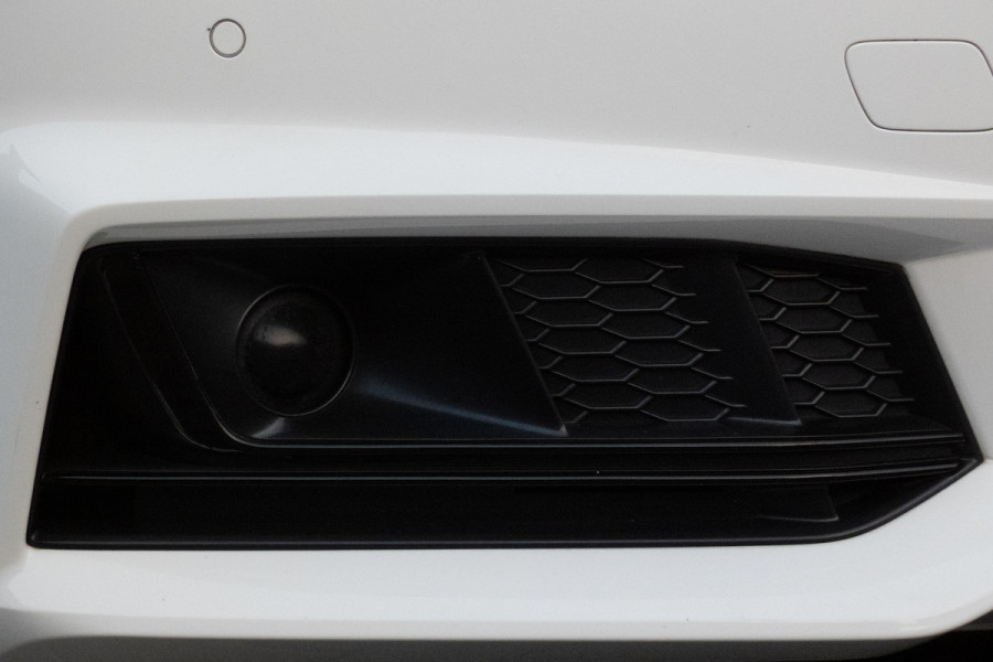 Audi A4 Avant 2.0 TFSI MHEV Sport S-line black edition | STOELVERWARMING | TREKHAAK | ACC | HEAD UP DISPLAY | LEDER