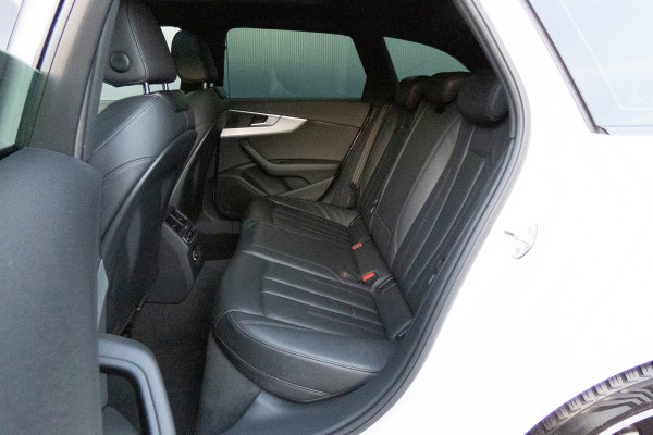 Audi A4 Avant 2.0 TFSI MHEV Sport S-line black edition | STOELVERWARMING | TREKHAAK | ACC | HEAD UP DISPLAY | LEDER