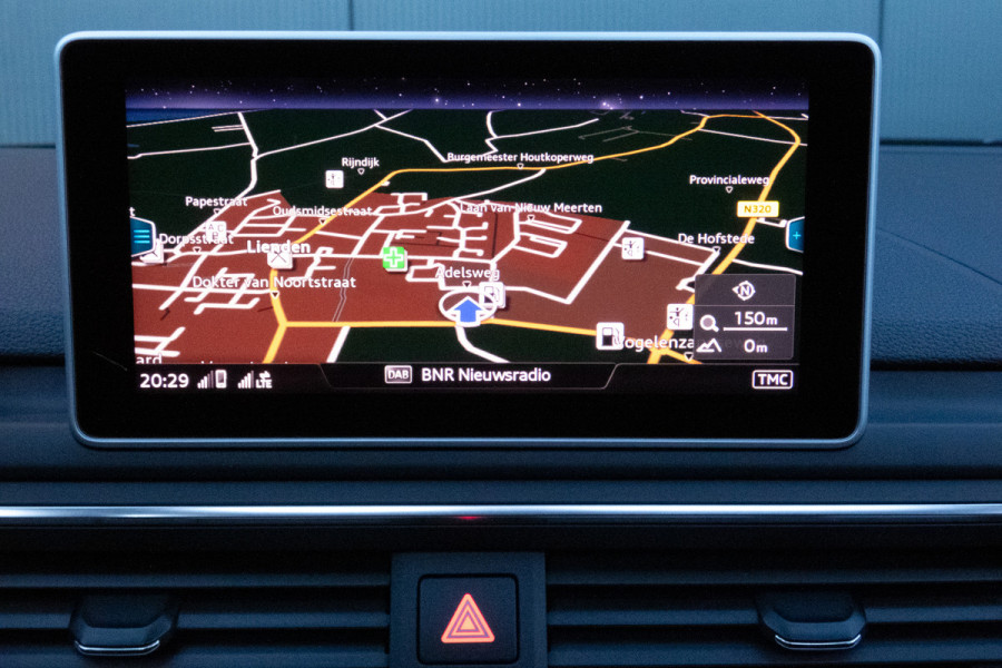 Audi A4 Avant 2.0 TFSI MHEV Sport S-line black edition | STOELVERWARMING | TREKHAAK | ACC | HEAD UP DISPLAY | LEDER