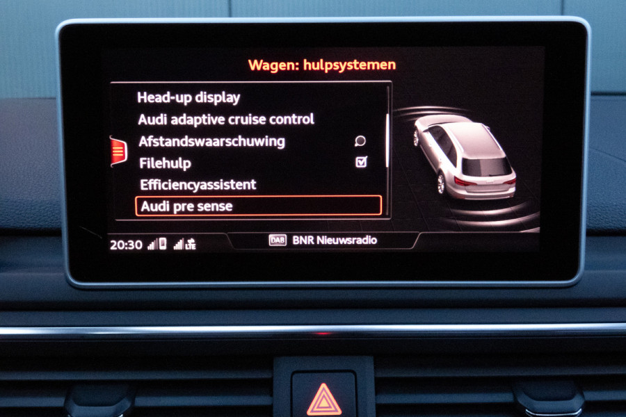 Audi A4 Avant 2.0 TFSI MHEV Sport S-line black edition | STOELVERWARMING | TREKHAAK | ACC | HEAD UP DISPLAY | LEDER