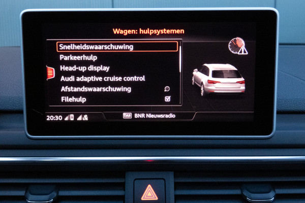 Audi A4 Avant 2.0 TFSI MHEV Sport S-line black edition | STOELVERWARMING | TREKHAAK | ACC | HEAD UP DISPLAY | LEDER