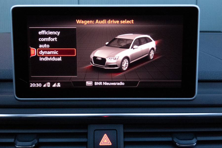 Audi A4 Avant 2.0 TFSI MHEV Sport S-line black edition | STOELVERWARMING | TREKHAAK | ACC | HEAD UP DISPLAY | LEDER