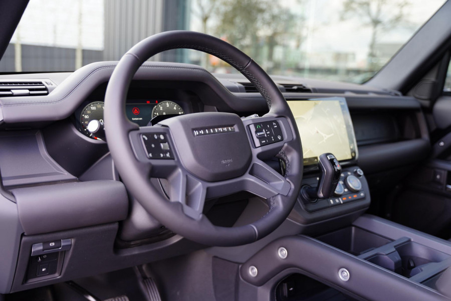 Land Rover Defender 110 2.0 P300e 110 X-Dynamic HSE / Panoramadak / Nieuw