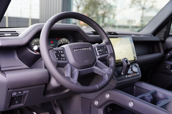 Land Rover Defender 110 2.0 P300e 110 X-Dynamic HSE / Panoramadak / Nieuw