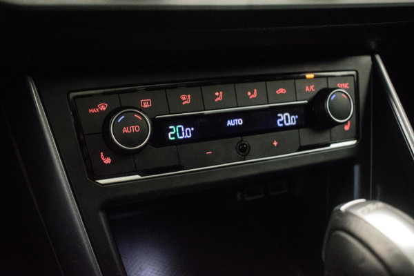Volkswagen Polo 1.0 TSI 116PK R LINE AUT ORG NL [ Panoramadak Virtual Cockpit Beats Audio Full LED Camera Stoelverwarming ]