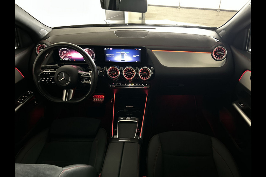 Mercedes-Benz EQA 350 4MATIC AMG Line 67 kWh Facelift Advanced, Distronic, LMV 20'' Soh (batterijcheck) Waarde 98,1 %