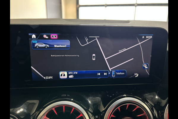 Mercedes-Benz EQA 350 4MATIC AMG Line 67 kWh Facelift Advanced, Distronic, LMV 20'' Soh (batterijcheck) Waarde 98,1 %