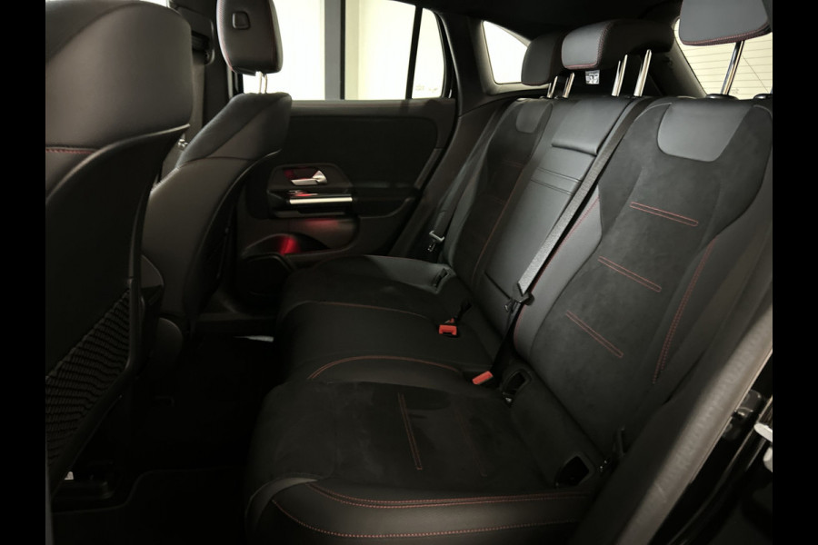 Mercedes-Benz EQA 350 4MATIC AMG Line 67 kWh Facelift Advanced, Distronic, LMV 20'' Soh (batterijcheck) Waarde 98,1 %
