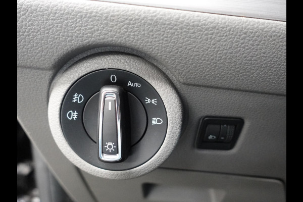 Volkswagen Transporter 2.0 TDI L2H1 28 Highline Dubbele Cabine Automaat Airco Cruise Adaptief Parkeersensoren