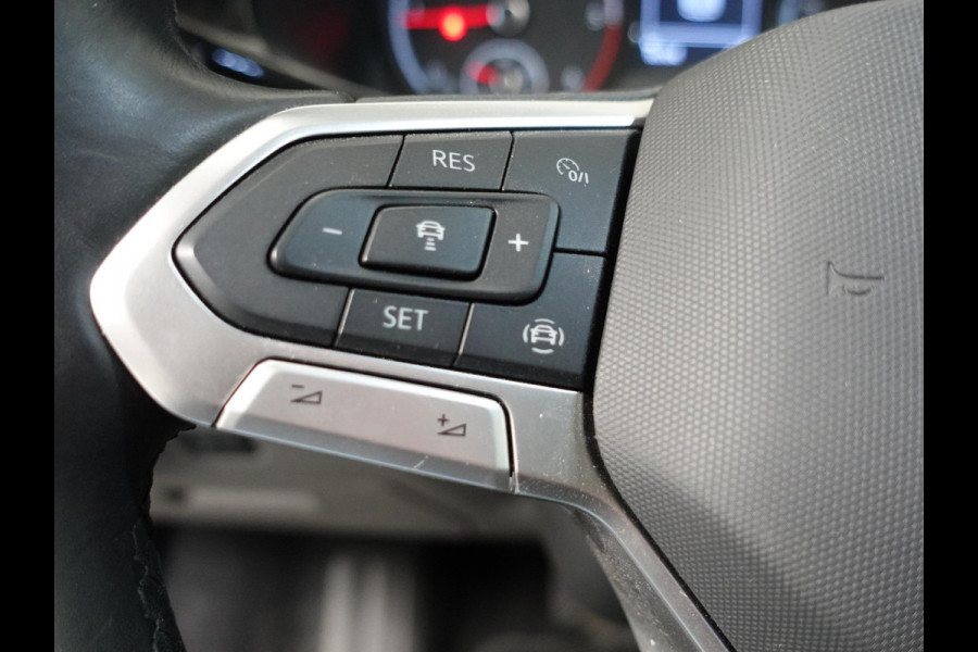 Volkswagen Transporter 2.0 TDI L2H1 28 Highline Dubbele Cabine Automaat Airco Cruise Adaptief Parkeersensoren