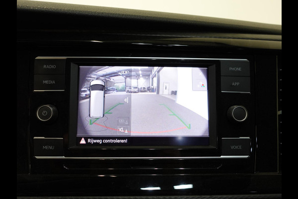 Volkswagen Transporter 2.0 TDI L2H1 28 Highline Dubbele Cabine Automaat Airco Cruise Adaptief Parkeersensoren