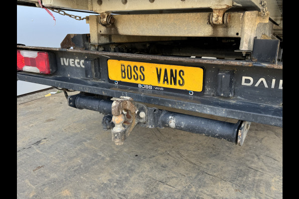 Iveco Daily 35C14 2.3 Kipper Dubbele Cabine Dubbellucht 6 Stoelen Airco Cruise Control  3,5t Trekhaak Lucht geveerde stoel
