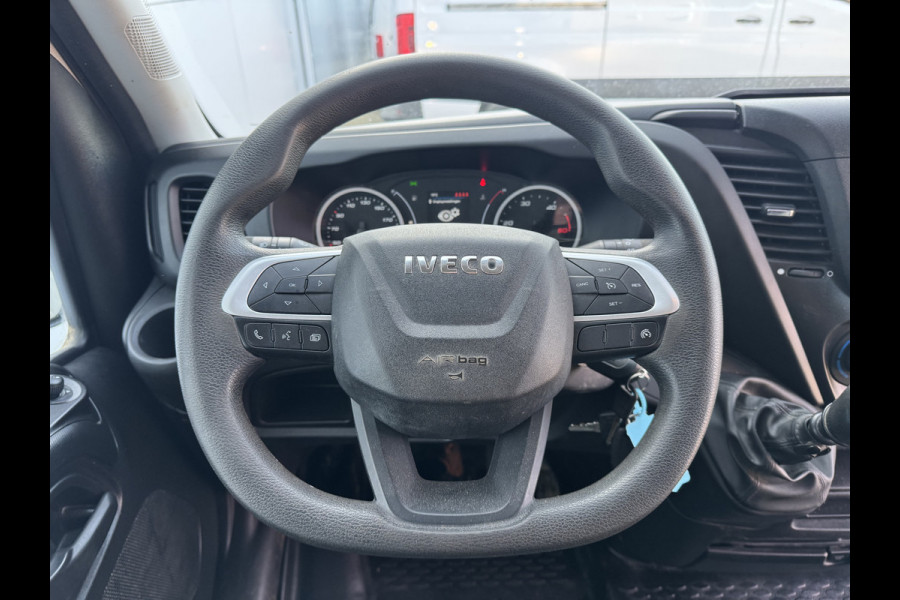 Iveco Daily 35C14 2.3 Kipper Dubbele Cabine Dubbellucht 6 Stoelen Airco Cruise Control  3,5t Trekhaak Lucht geveerde stoel