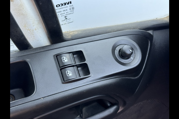 Iveco Daily 35C14 2.3 Kipper Dubbele Cabine Dubbellucht 6 Stoelen Airco Cruise Control  3,5t Trekhaak Lucht geveerde stoel