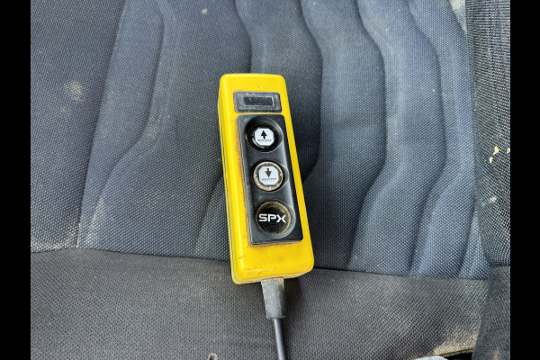 Iveco Daily 35C14 2.3 Kipper Dubbele Cabine Dubbellucht 6 Stoelen Airco Cruise Control  3,5t Trekhaak Lucht geveerde stoel