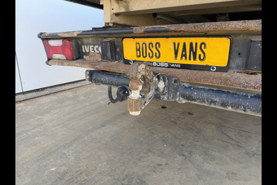 Iveco Daily 35C14 2.3 Kipper Dubbele Cabine Dubbellucht 6 Stoelen Airco Cruise Control  3,5t Trekhaak Lucht geveerde stoel