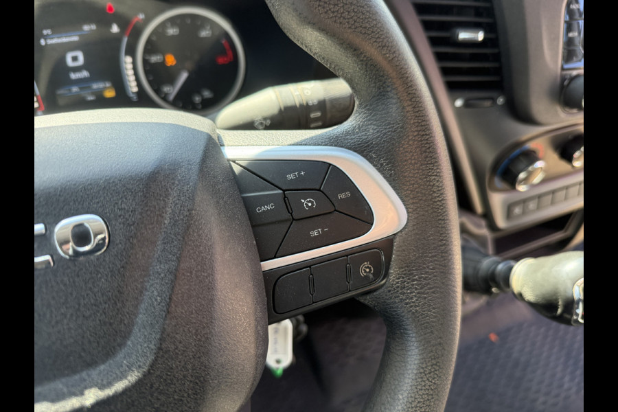 Iveco Daily 35C14 2.3 Kipper Dubbele Cabine Dubbellucht 6 Stoelen Airco Cruise Control  3,5t Trekhaak Lucht geveerde stoel