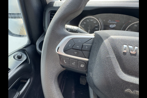 Iveco Daily 35C14 2.3 Kipper Dubbele Cabine Dubbellucht 6 Stoelen Airco Cruise Control  3,5t Trekhaak Luchtgeveerde stoel