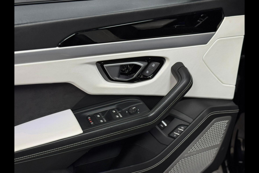 Lamborghini Urus 4.0 V8|MANSORY|STERRENHEMEL|PANO|CARBON|24''