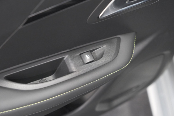Peugeot 208 PureTech 100 GT | Camera | Navigatie | Apple Carplay | Parkeersensoren