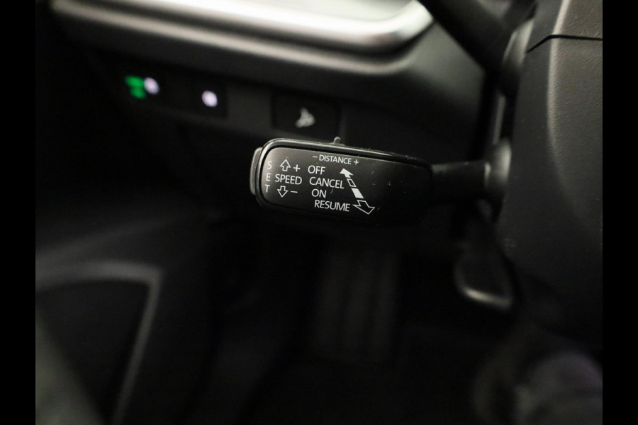 Škoda Elroq 60 Business Edition 204 pk | Trekhaak wegklapbaar | Lichtmetalen velgen 20 inch Vega