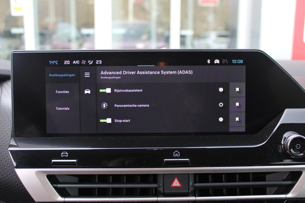 Citroën C4 C4 1.2 HYbrid 145PK MAX | HEAD UP DISPLAY | CAMERA VOOR + ACHTER | NAVIGATIE | DRAADLOZE TELEFOONLADER | FULL LED KOPLAMPEN | DRAADLOZE APPLE CARPLAY/ANDROID AUTO | 18" LICHTMETALEN VELGEN | ADAPTIVE CRUISE CONTROL | CLIMATE CONTROL | LEDEREN BEKLEDING | DAB+ RADIO | KEYLESS ENTRY/START |