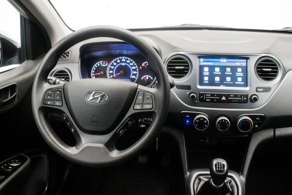 Hyundai i10 1.0i Comfort Luxury NL-auto [ Carplay Cruise Control Parkeersensoren Navigatie DAB+ Airco ]