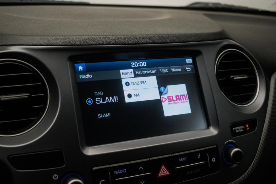 Hyundai i10 1.0i Comfort Luxury NL-auto [ Carplay Cruise Control Parkeersensoren Navigatie DAB+ Airco ]