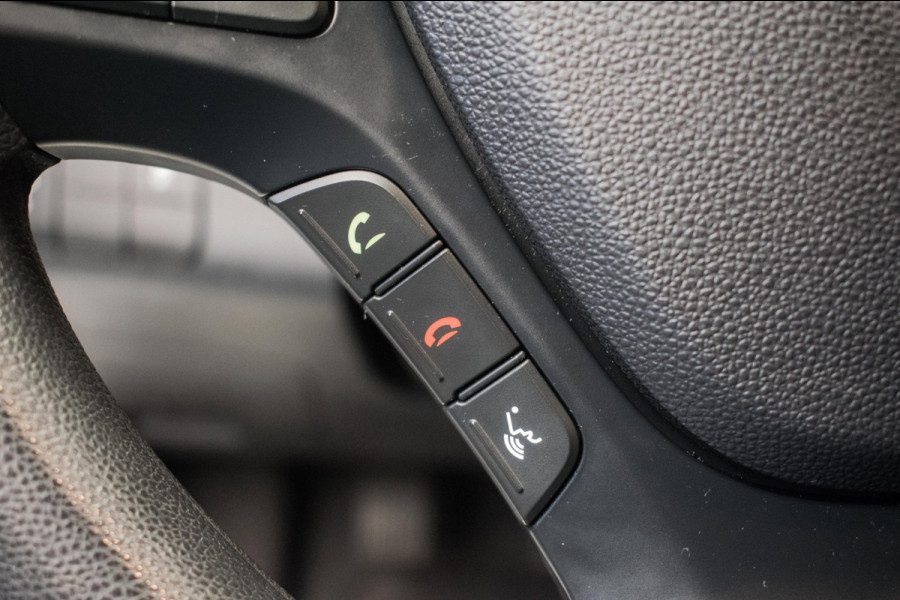 Hyundai i10 1.0i Comfort Luxury NL-auto [ Carplay Cruise Control Parkeersensoren Navigatie DAB+ Airco ]