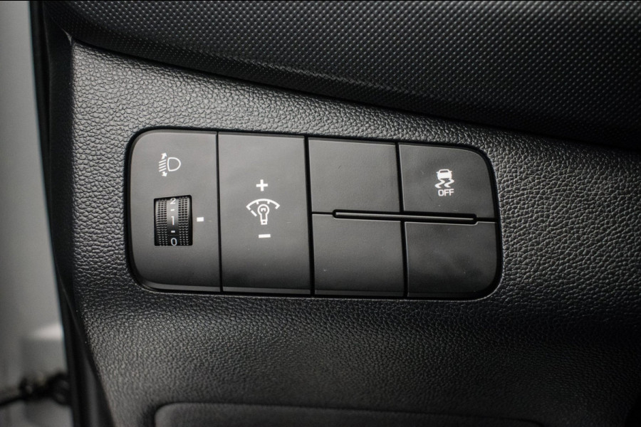 Hyundai i10 1.0i Comfort Luxury NL-auto [ Carplay Cruise Control Parkeersensoren Navigatie DAB+ Airco ]
